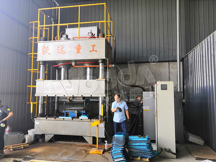 500噸不銹鋼托盤(pán)拉伸成型液壓機(jī)